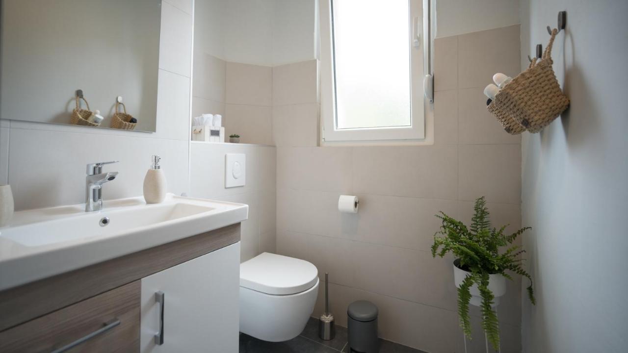 Cozy Apartment, 10 Minutes Walking Distance From The Old Town Kotor Eksteriør billede